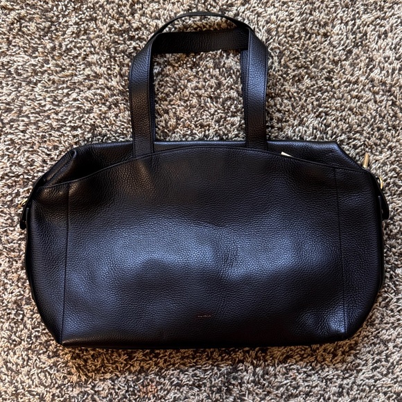 New Cuyana Overnight Leather Bag - Picture 6 of 9